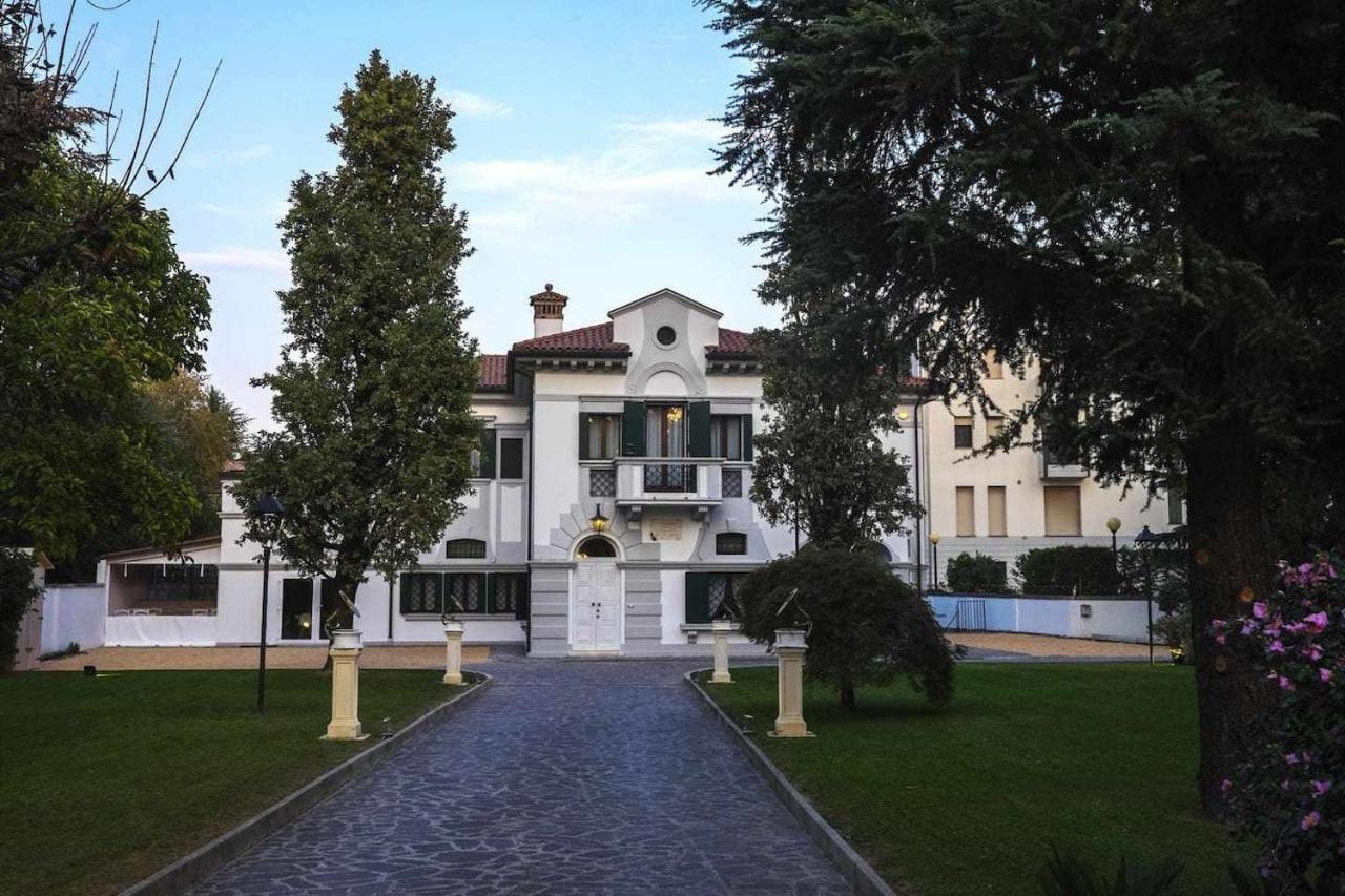 Bed and Breakfast Relais Toti Beb Bed E Breakfast Мольяно-Венето Экстерьер фото